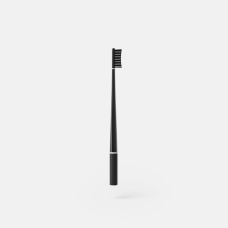 Зубна щітка чорна середньої жорсткості Piuma Medium Perfect Black